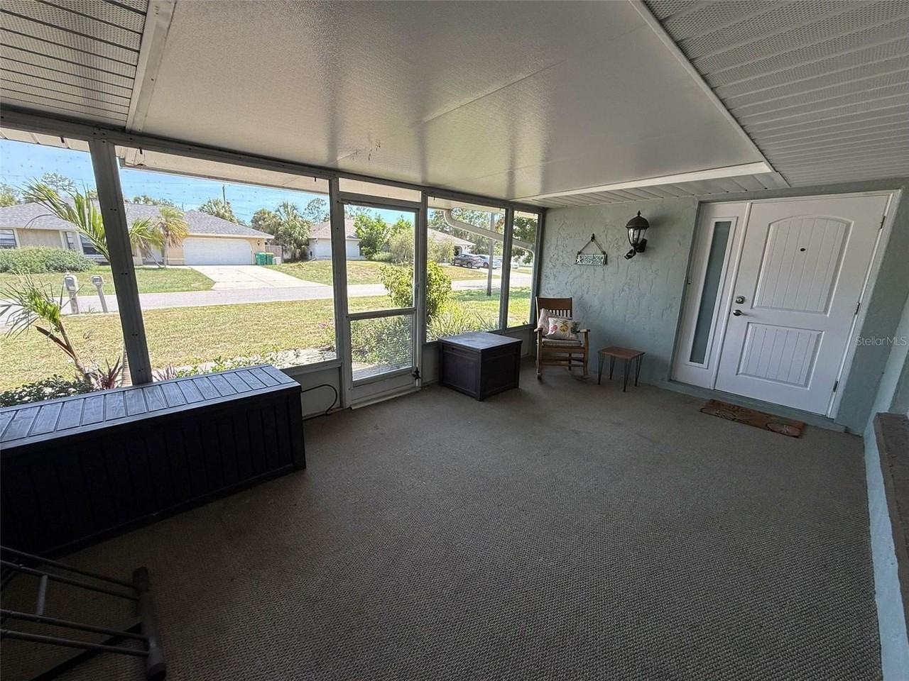 15152 Buswell Ave - Photo 2 of 23