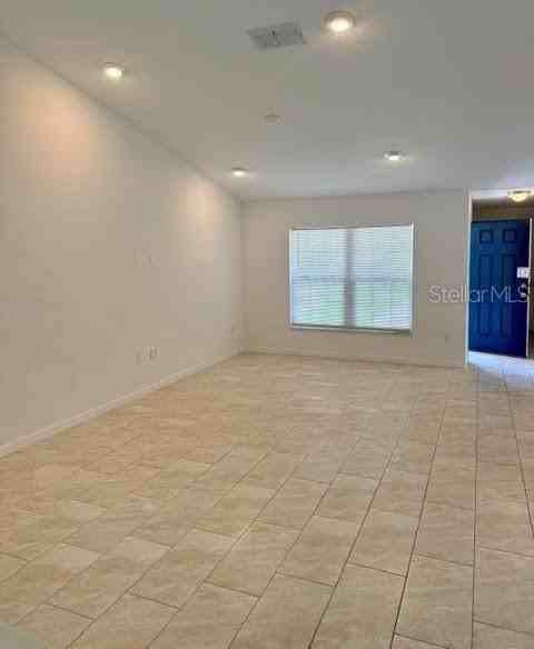 11 Union Ct - Photo 3 of 14