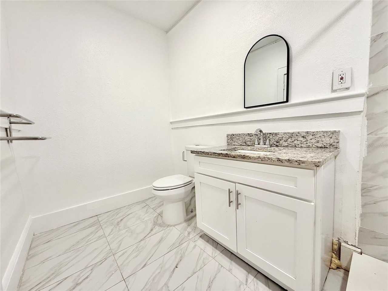 507 N Ridgewood Ave #4 - Photo 6 of 7