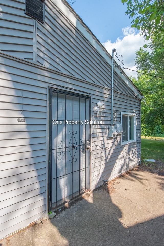 5649 E 13th Pl #1 - Photo 5 of 19