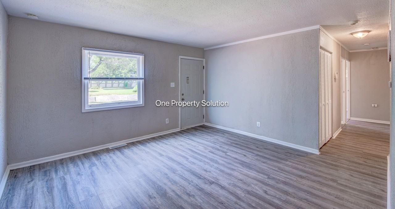 5649 E 13th Pl #1 - Photo 6 of 19