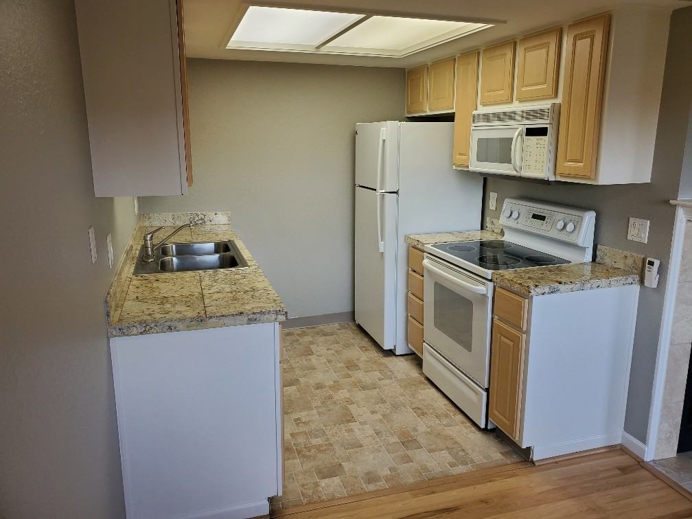 9420 Sw 146th Ter #1 - Photo 6 of 35