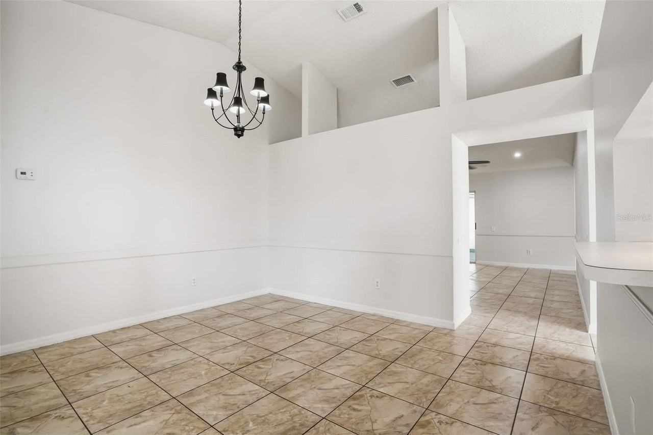 8467 Fort Thomas Way - Photo 6 of 34