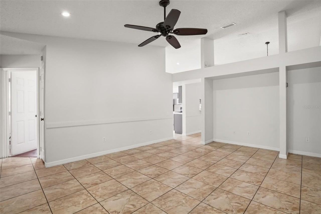 8467 Fort Thomas Way - Photo 7 of 34