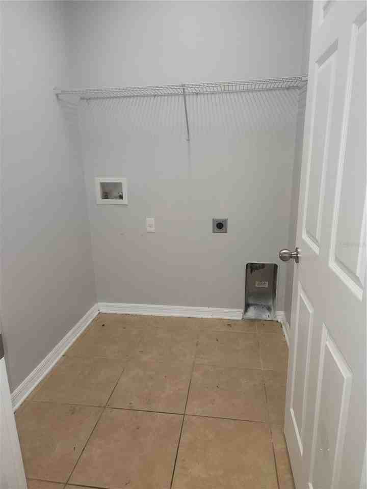 2556 Tanner Ter - Photo 5 of 11