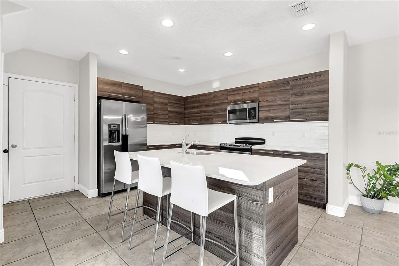 105 Kenny Blvd - Photo 4 of 19