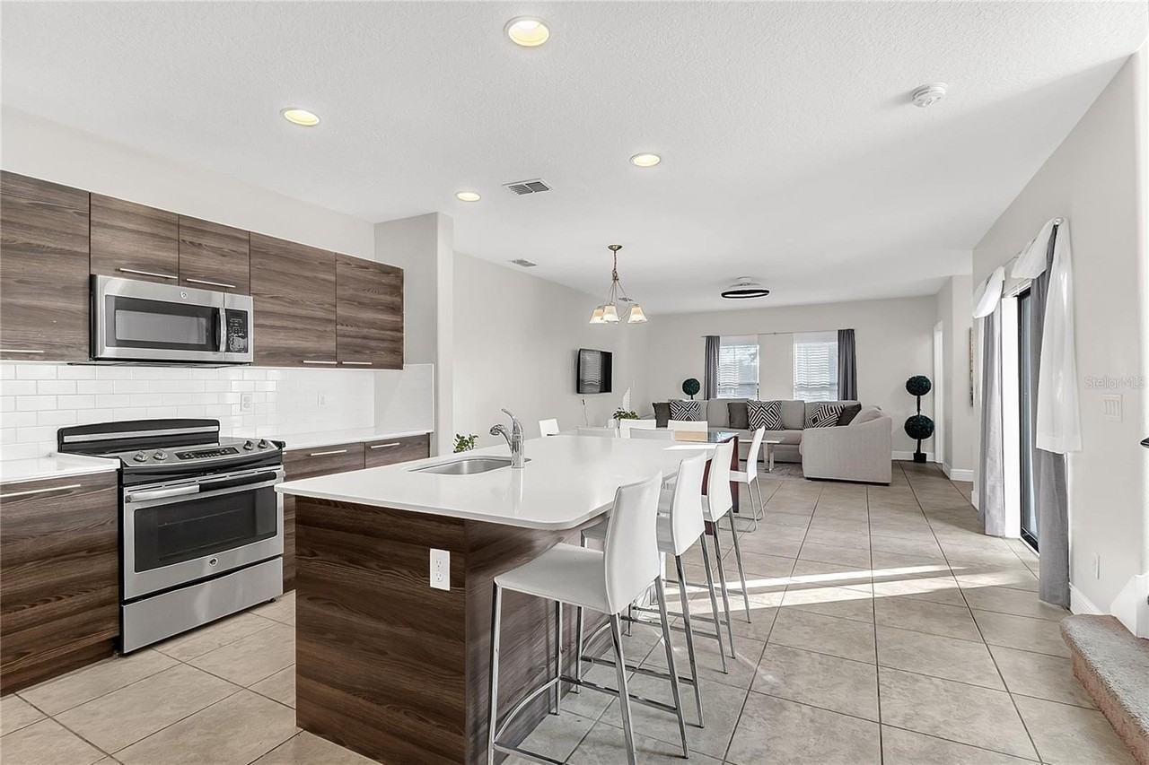 105 Kenny Blvd - Photo 6 of 19