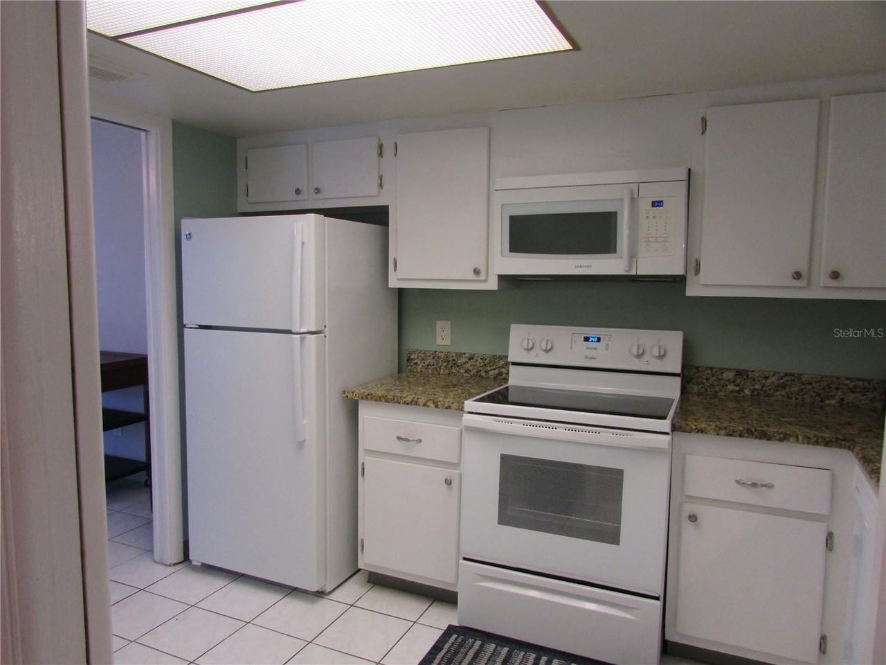 3210 Gulf Blvd #301 - Photo 6 of 18
