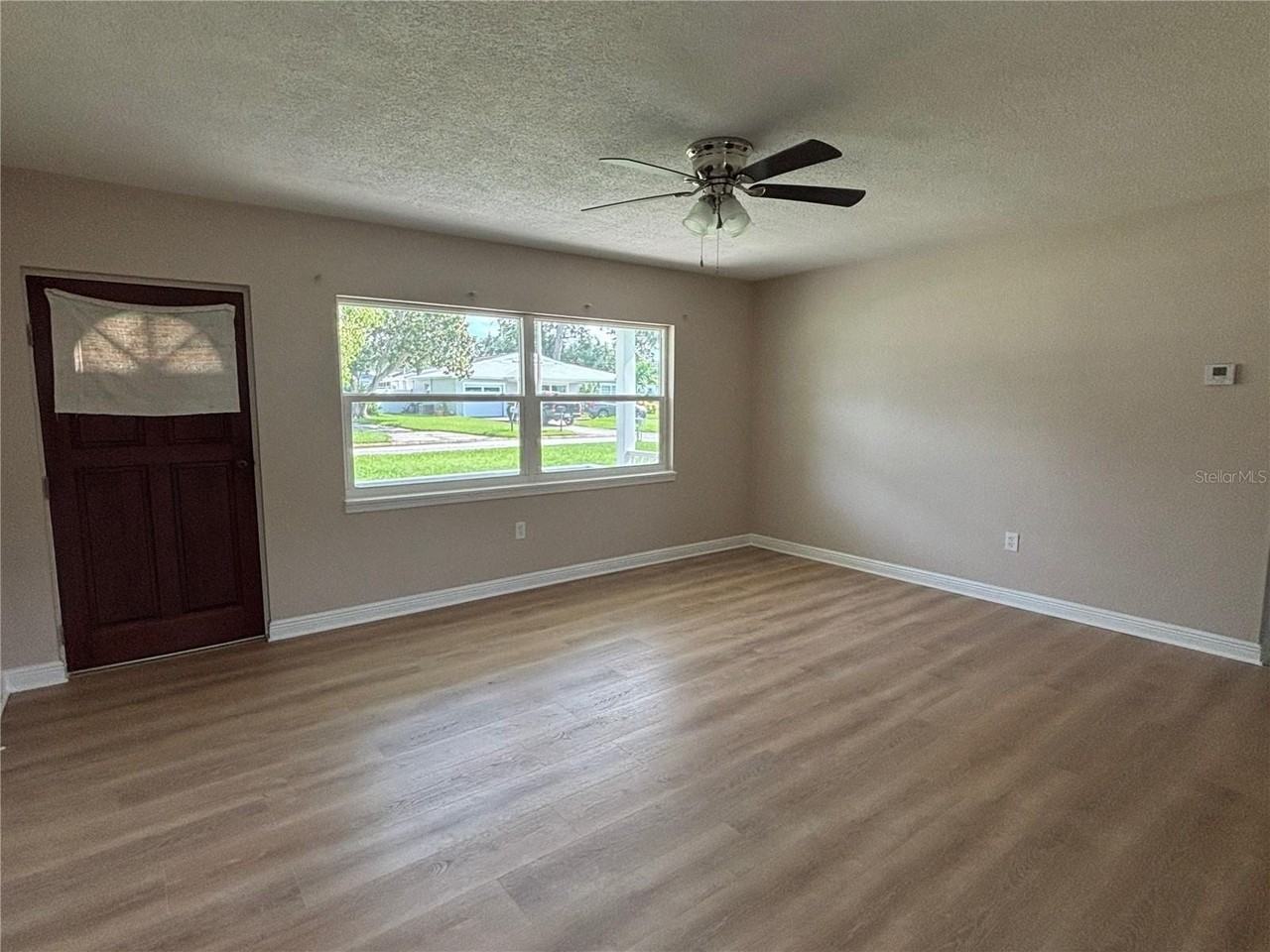 9950 52nd Ter N - Photo 6 of 23