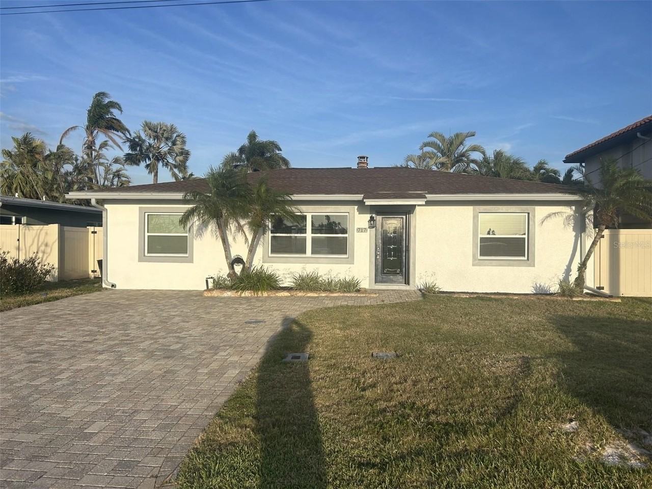 717 Sunset Cv
