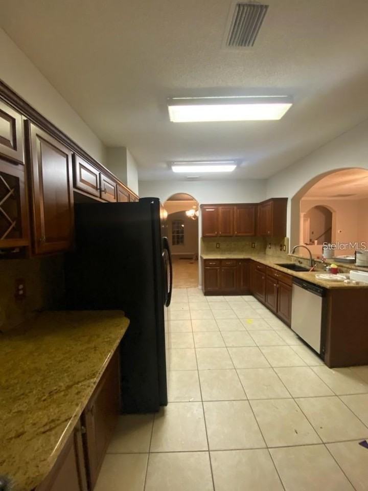 10206 Beneva Dr - Photo 5 of 8