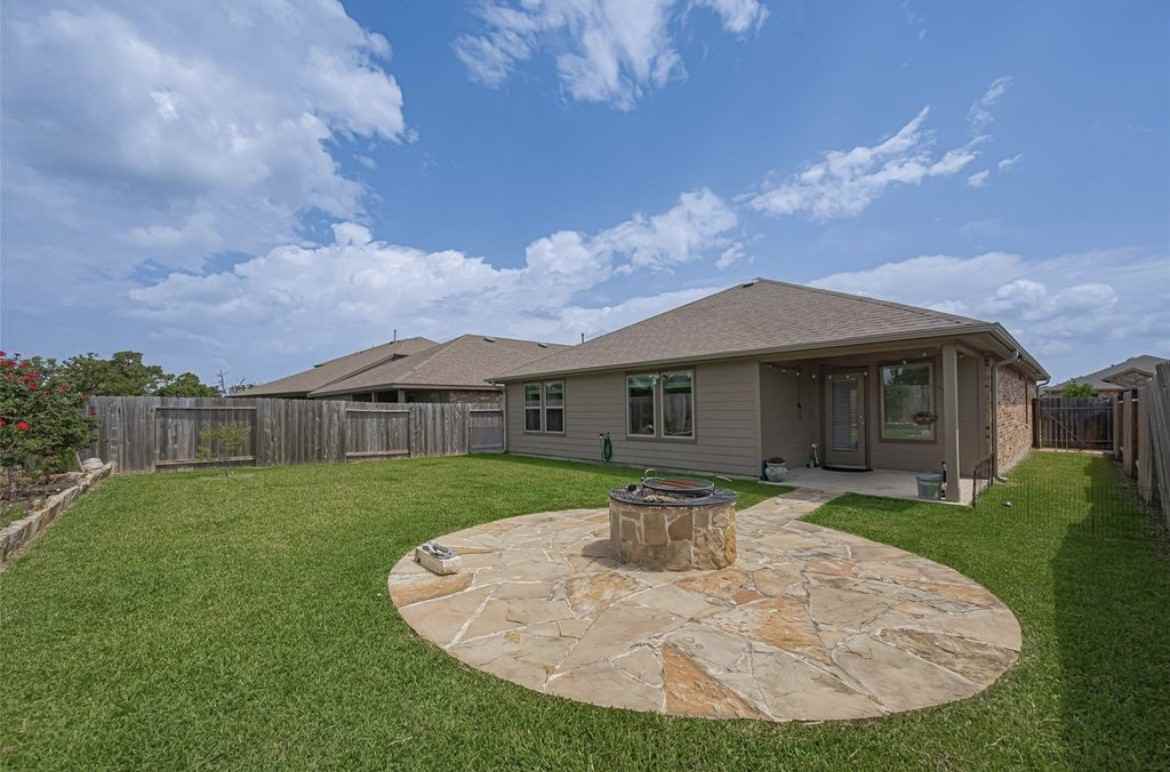 3923 Hawaiian Ct - Photo 7 of 7