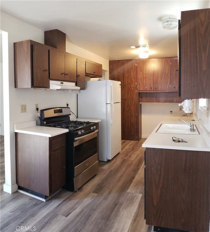2125 San Bernardo Ave - Photo 3 of 11