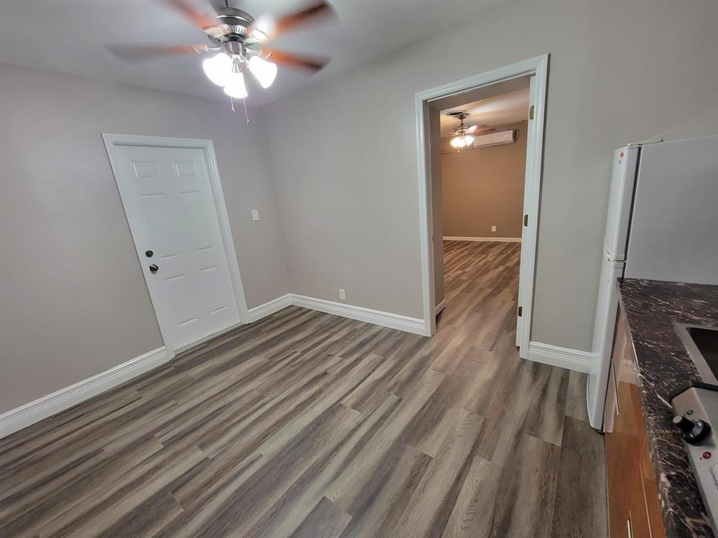 1611 Nw 63rd Ave - Photo 7 of 14