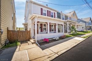 featured image of 62 Lewis St
