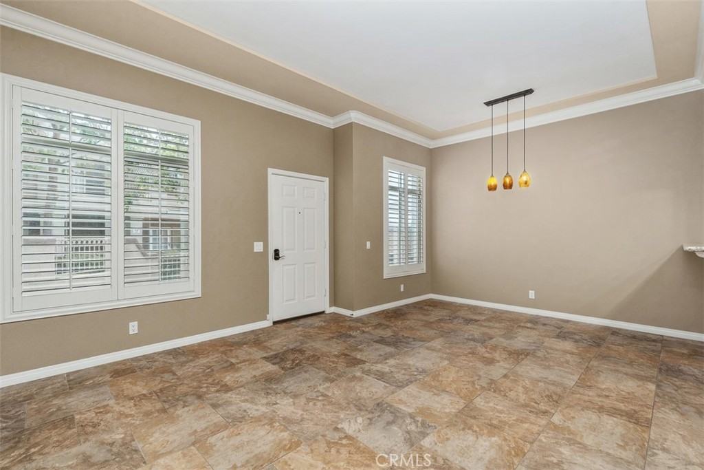 64 Mission Ct - Photo 5 of 44
