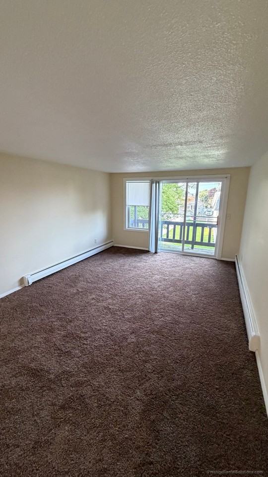 70 Barrows St #7 - Photo 3 of 25