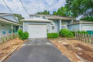 featured image of 715 Lloyd St