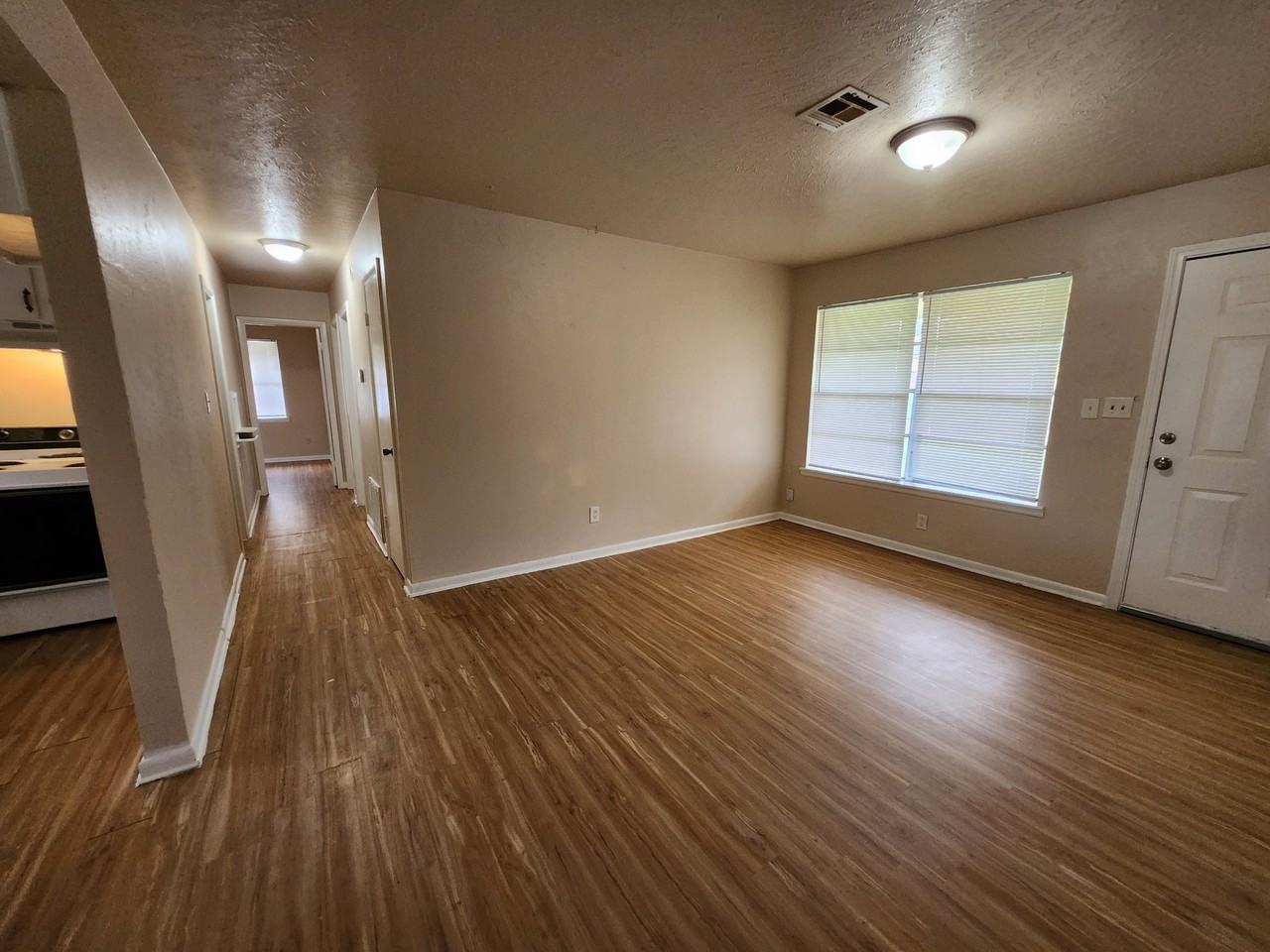 729 Hedge Dr #1 - Photo 2 of 9