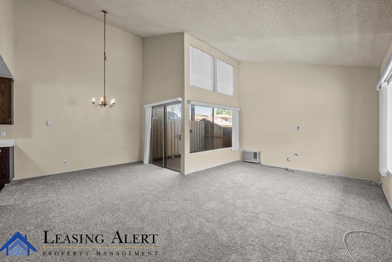2652 Phipps Ave #D - Photo 3 of 13