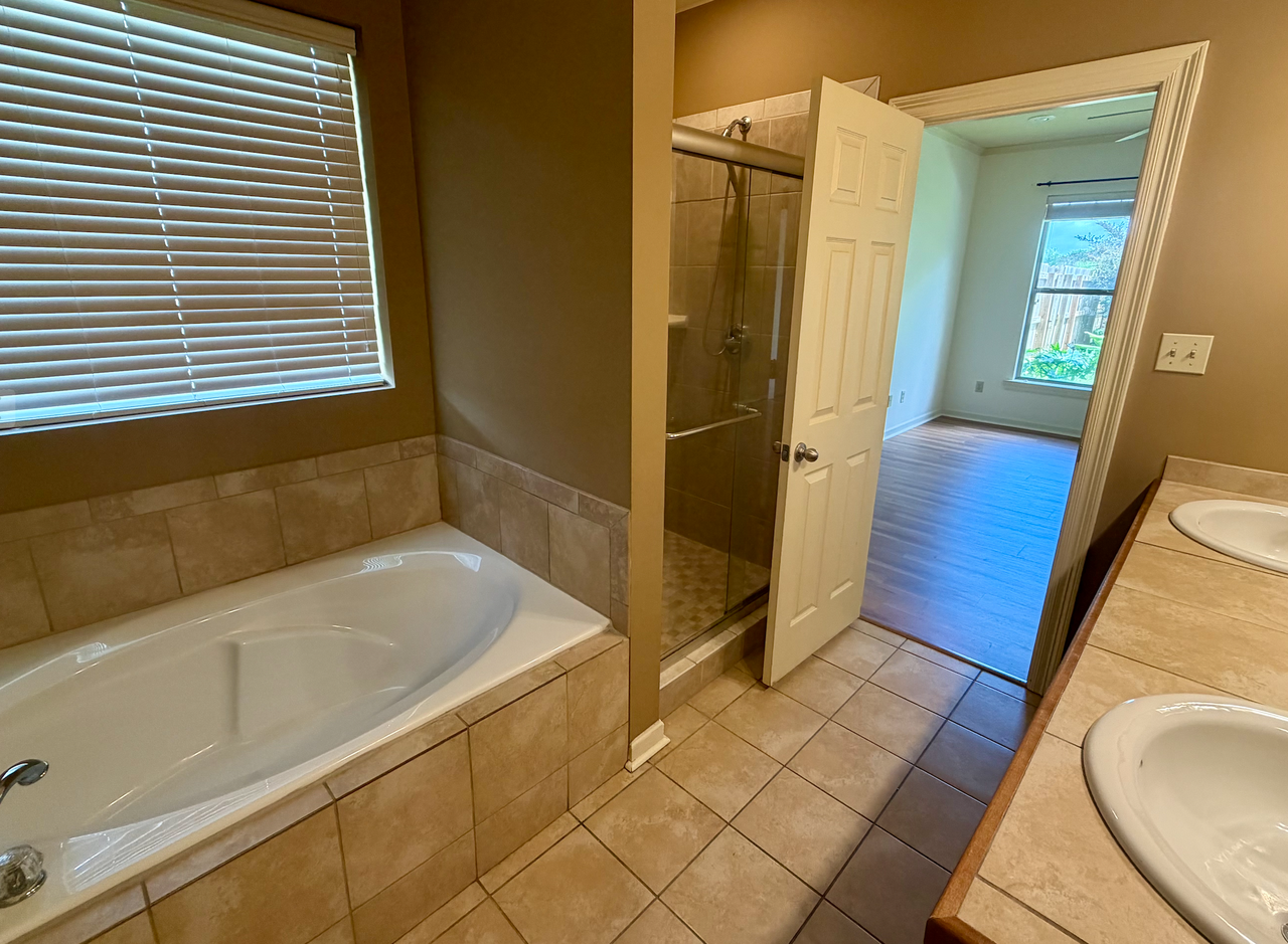 212 Chevalier Blvd #1 - Photo 6 of 9