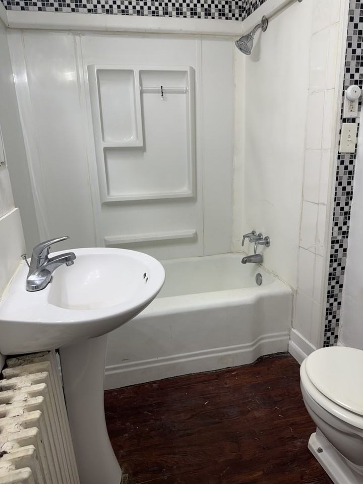 909 N Capitol Ave #2 - Photo 2 of 7
