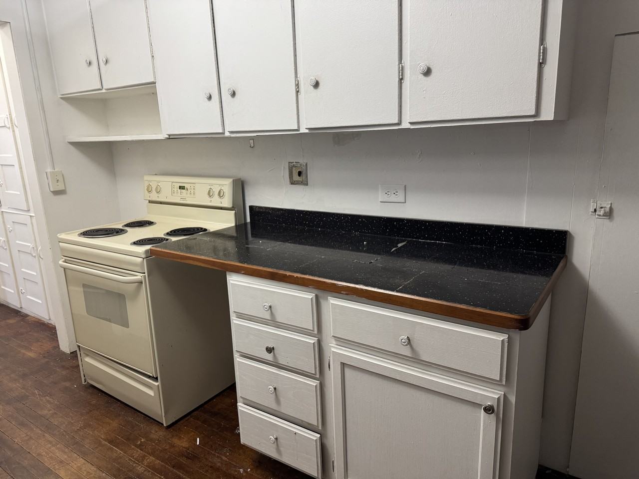 909 N Capitol Ave #2 - Photo 3 of 7