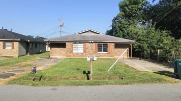 featured image of 3008 S Holly St #3008