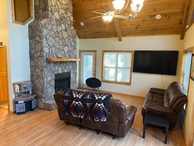 273 N Rhododendron #1 - Photo 2 of 10