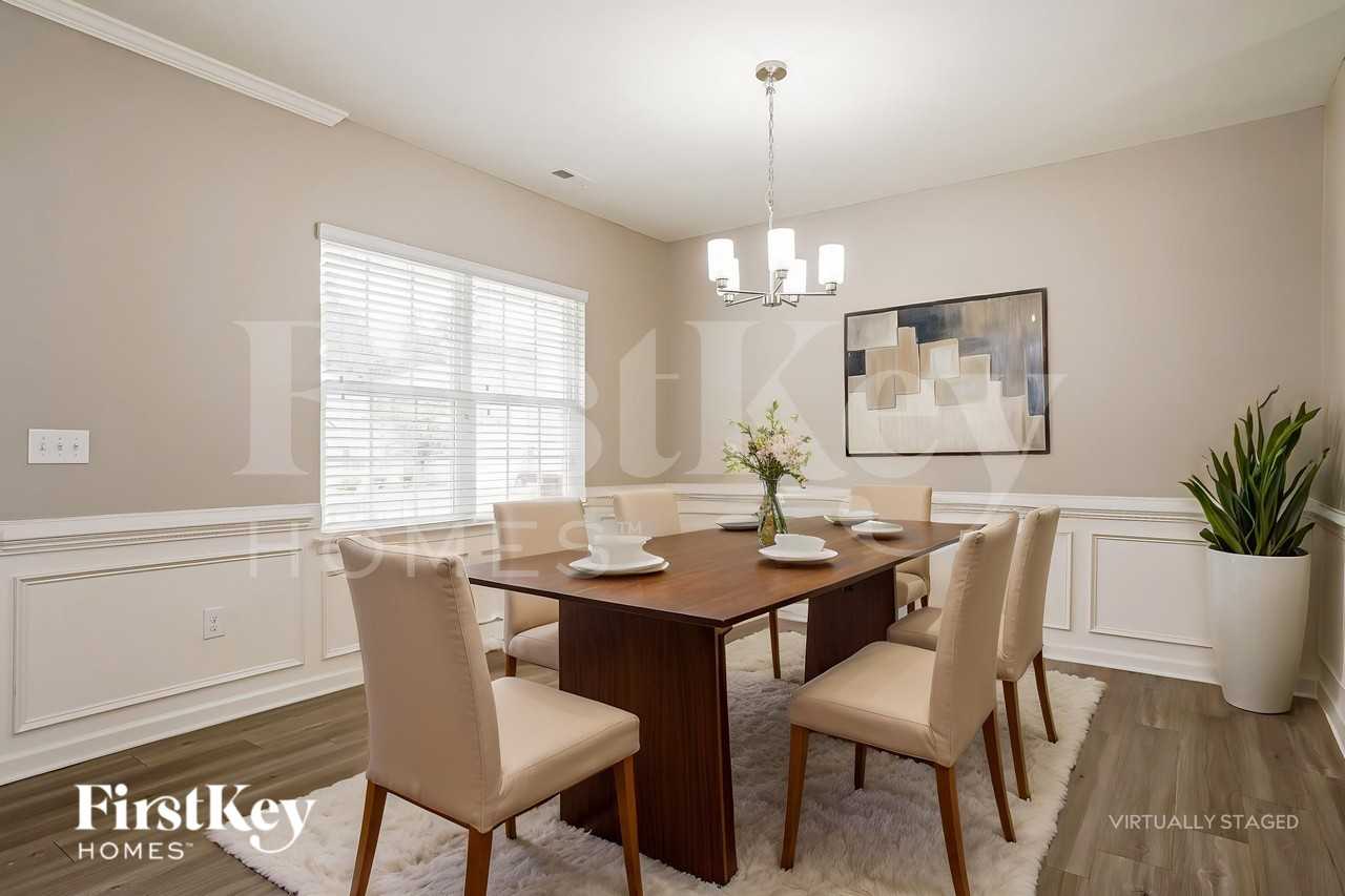 100 N Great White Way - Photo 7 of 19
