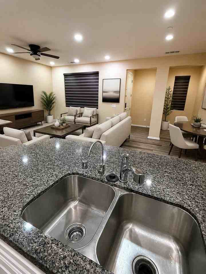 2818 East Berry Loop PrivadoUnit 67 #1 - Photo 3 of 20