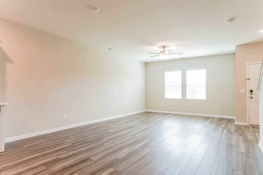 636 Wendell Falls Pkwy - Photo 7 of 17