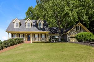 featured image of 231 Amsterdam Dr Sw