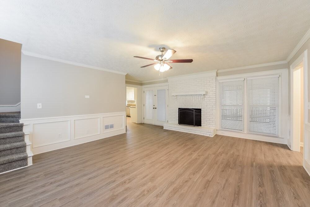 231 Amsterdam Dr Sw - Photo 5 of 17