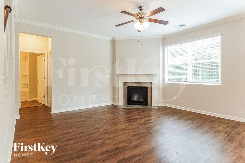 220 Polo Field Way - Photo 2 of 15