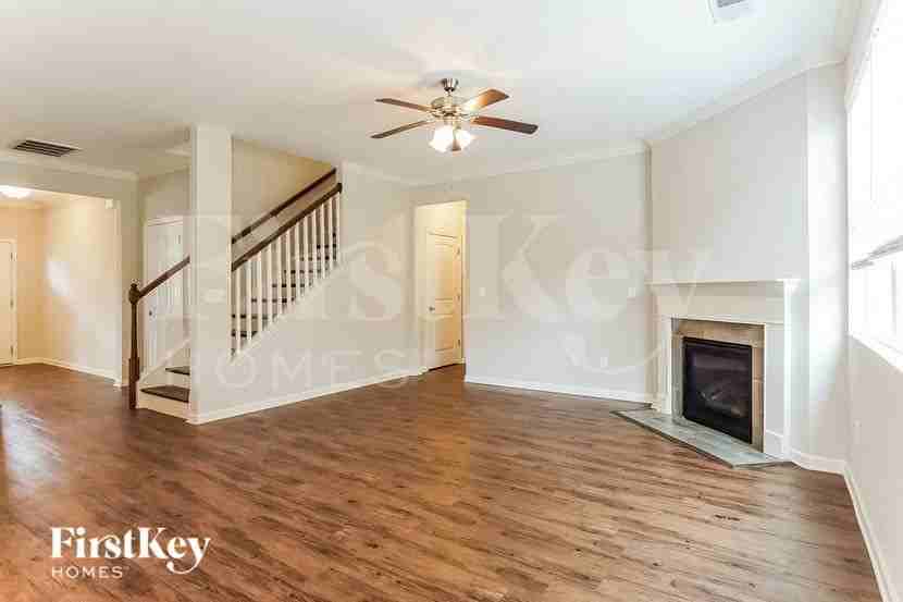 220 Polo Field Way - Photo 3 of 15