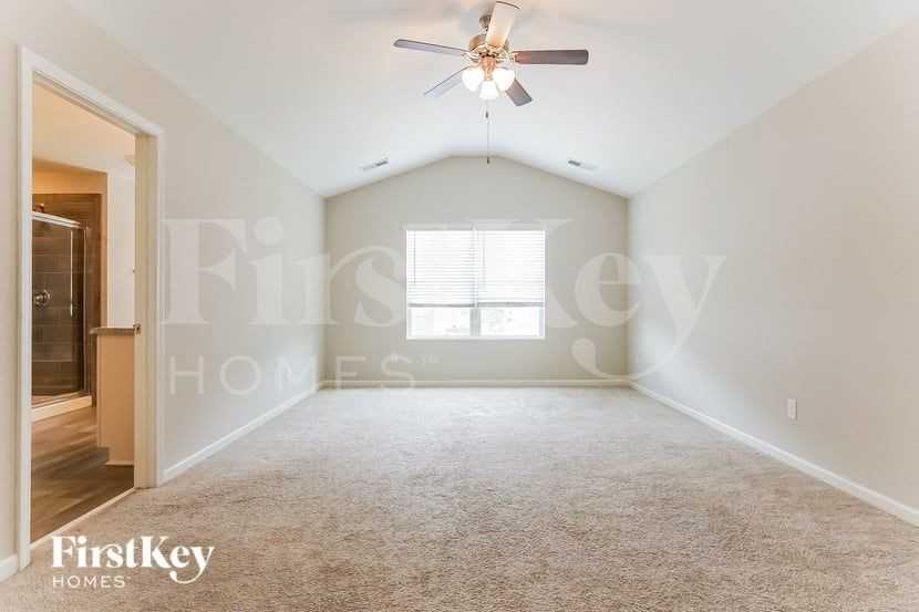 220 Polo Field Way - Photo 7 of 15