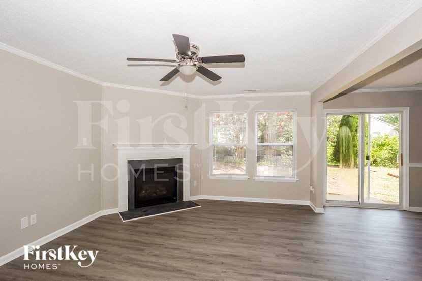 2025 Beckwith Ln - Photo 6 of 16