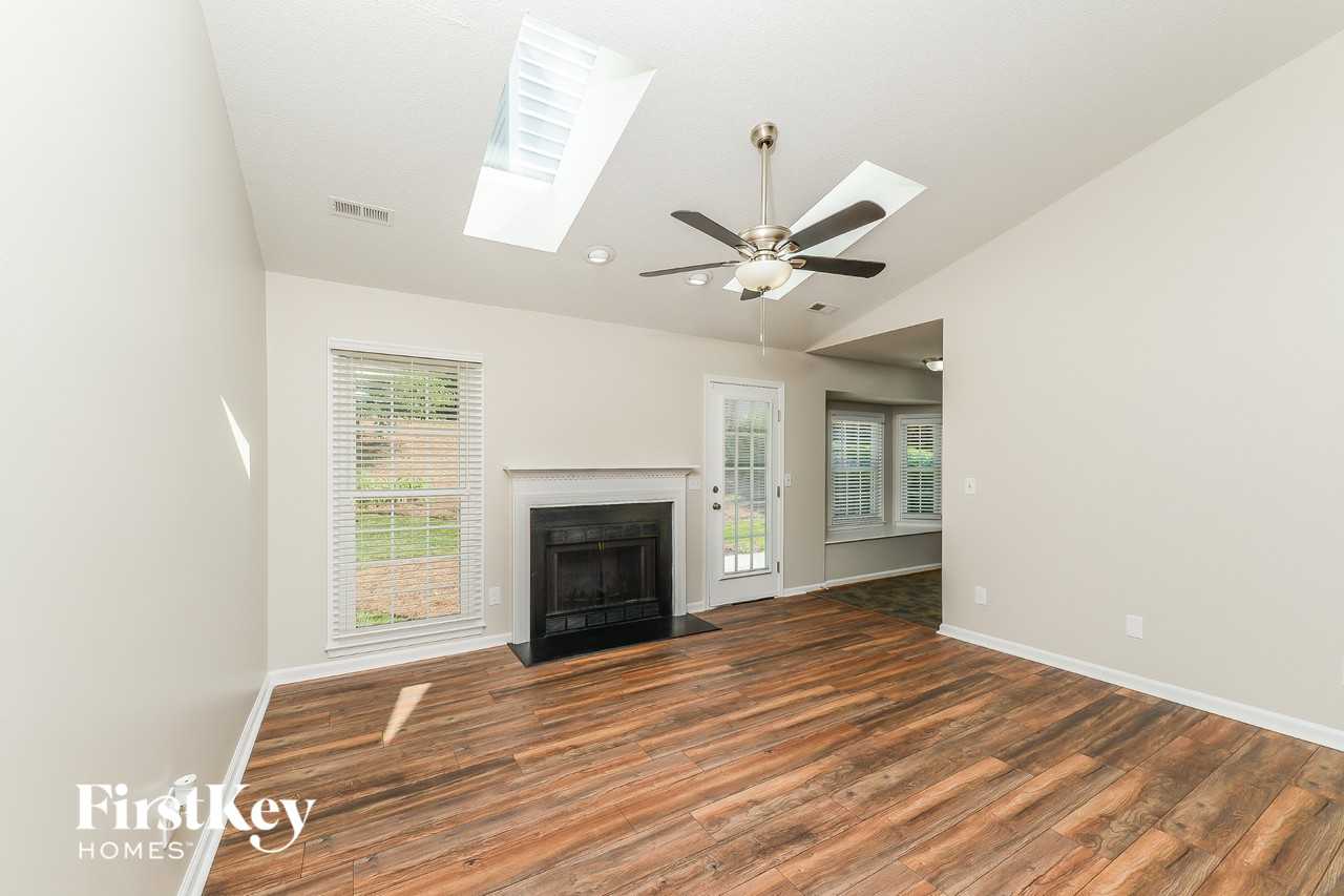 3614 Cardinal Ridge Dr - Photo 4 of 15
