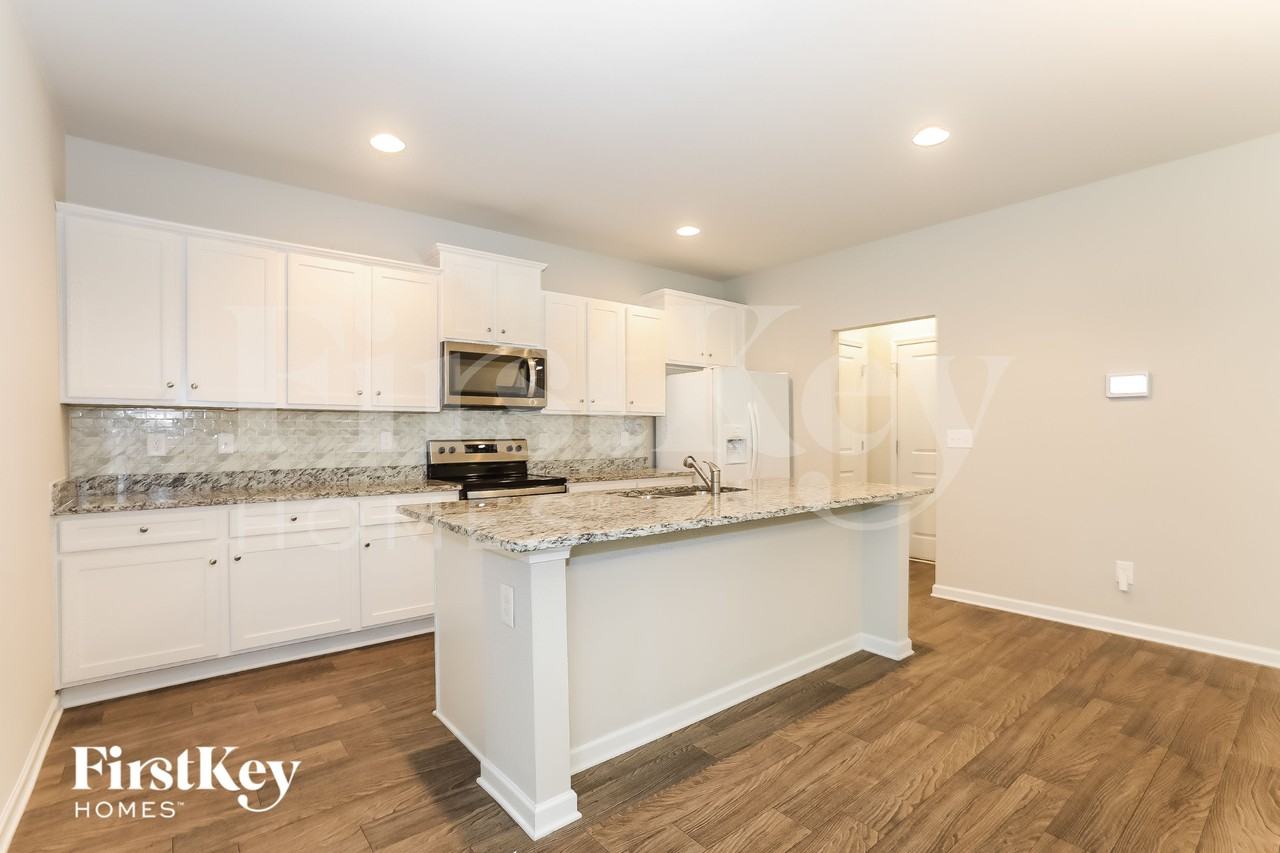 220 Wellbrook Dr - Photo 5 of 15