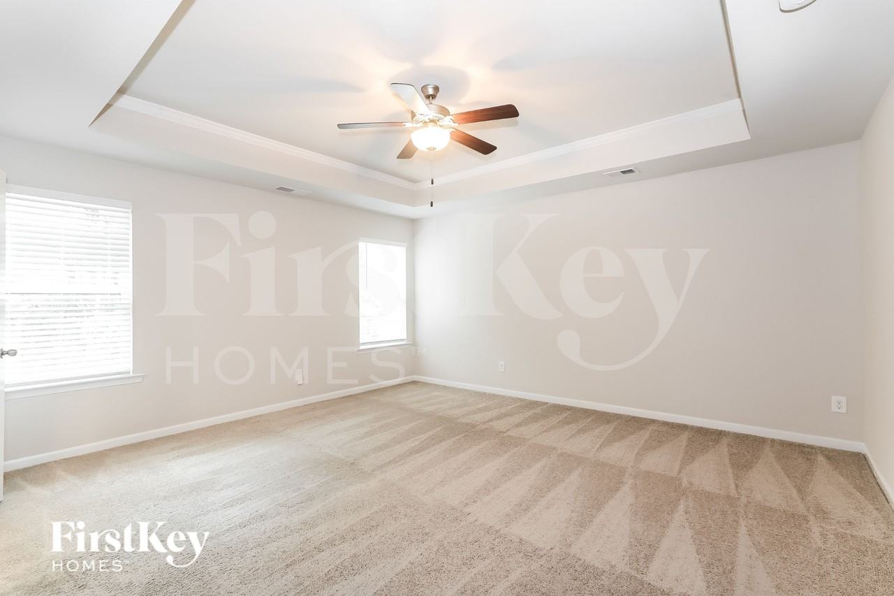 220 Wellbrook Dr - Photo 7 of 15