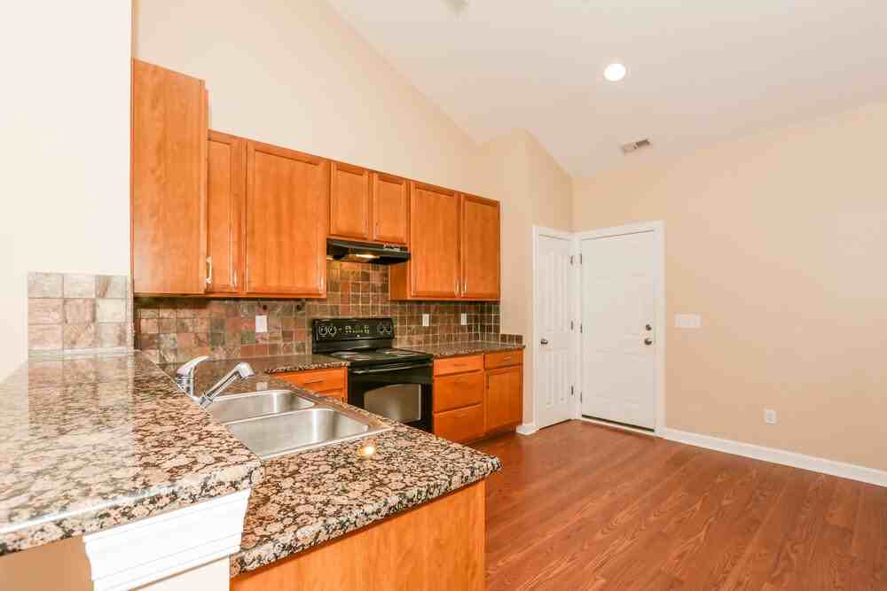 2885 Island Point Dr Nw - Photo 3 of 13