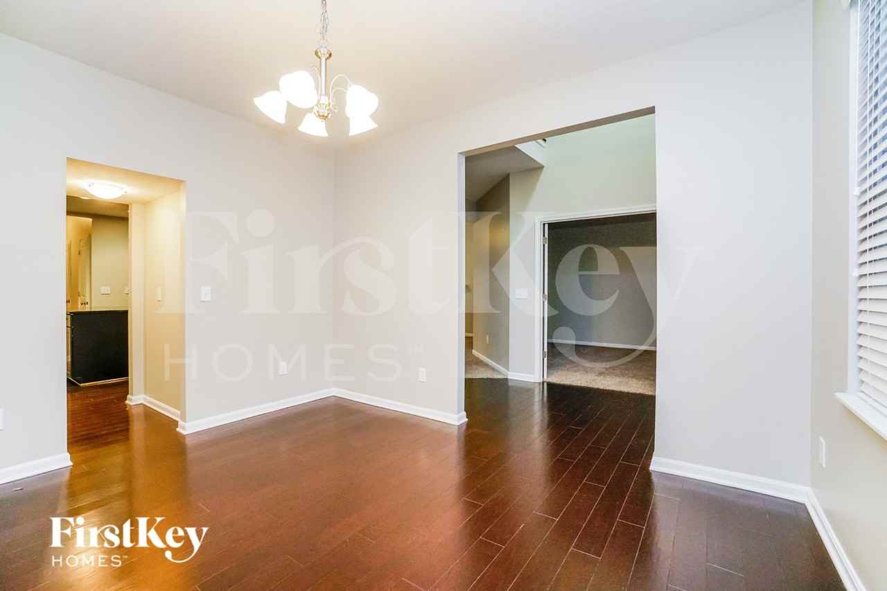 4015 Peregrine Pass Dr - Photo 6 of 15
