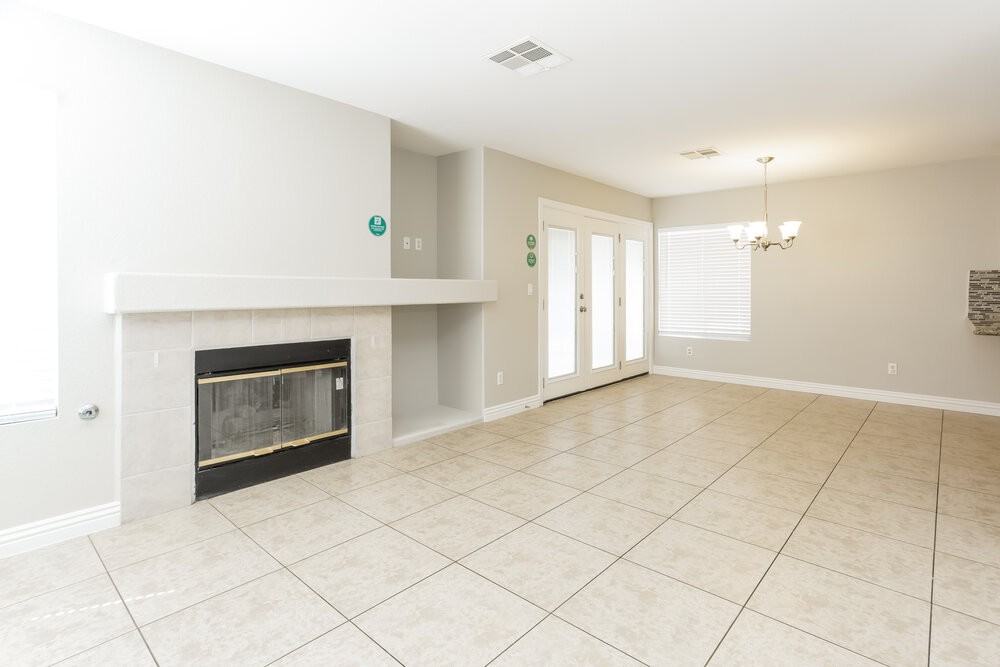 1843 Falling Tree Ave - Photo 5 of 17