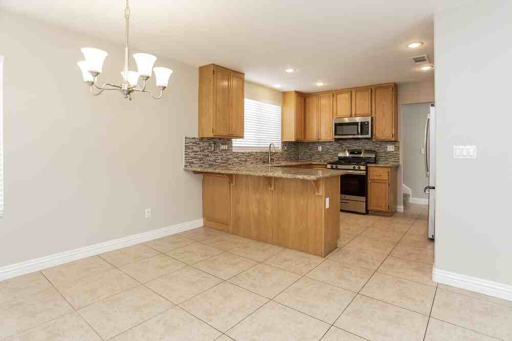 1843 Falling Tree Ave - Photo 6 of 17