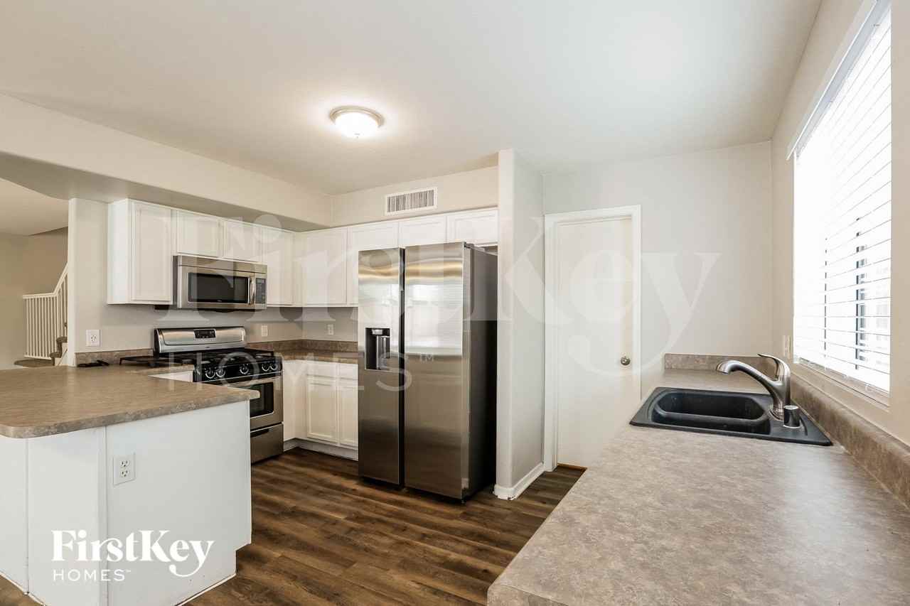 6984 W Cactus Wren Dr - Photo 5 of 15