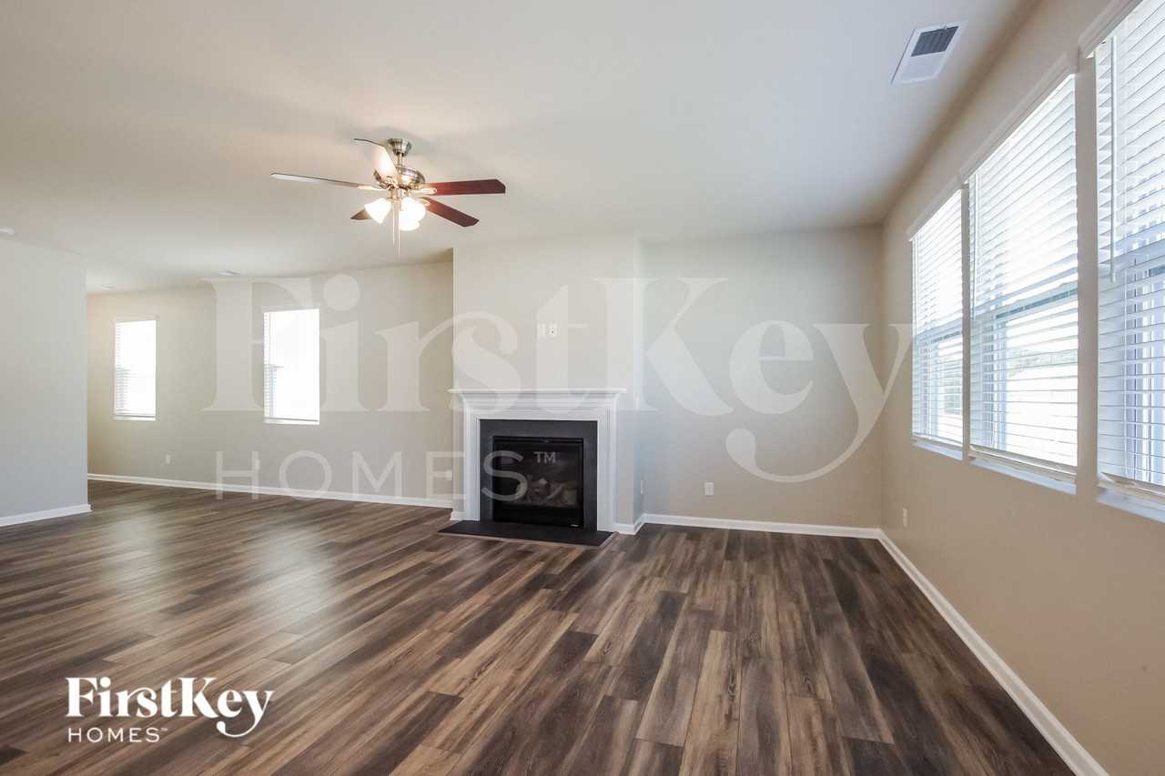 15025 Cordelia Dr - Photo 3 of 15