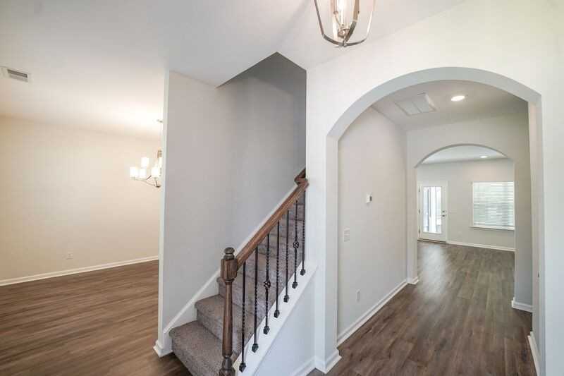 3556 Castleoak Dr - Photo 7 of 35