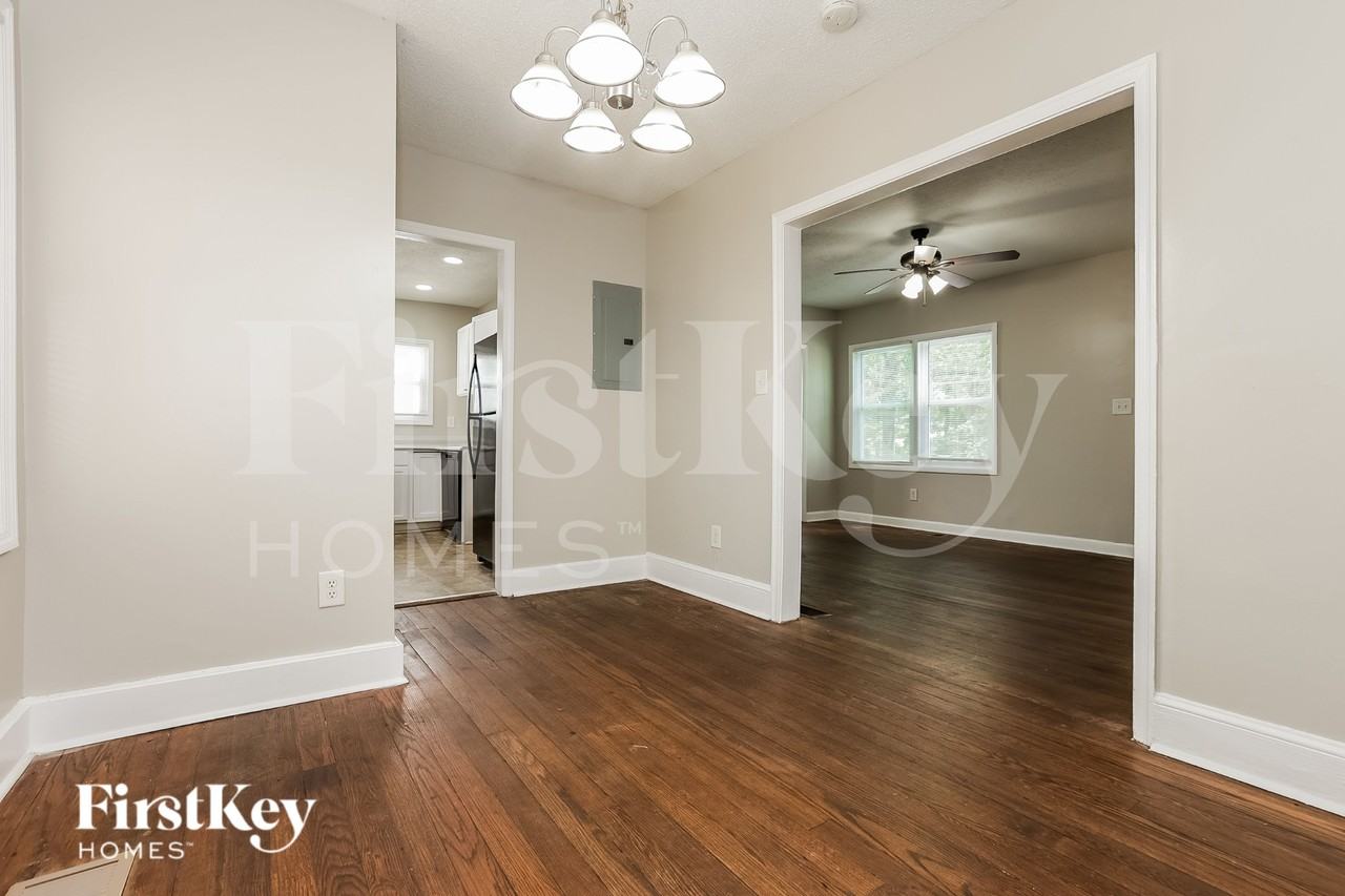 1731 N Olympian Way Sw - Photo 5 of 19