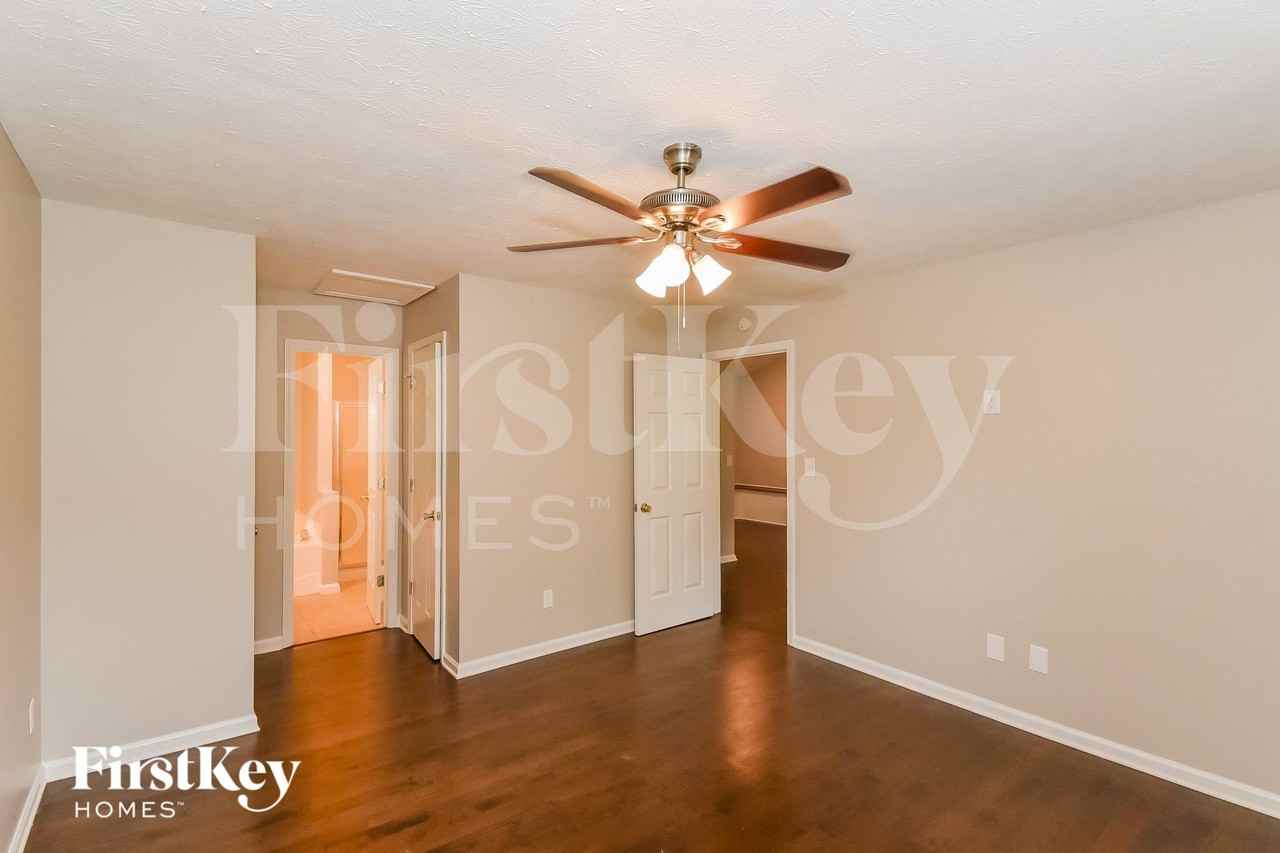 855 Clyde Cole Rd - Photo 7 of 15